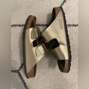 Gold Birkenstock Women's Arizona Sandal - Size 8